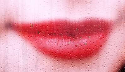 [Res Rhetorica]: „Rola uśmiechu w actio: między ekspresją niewerbalną a perswazją retoryczną”