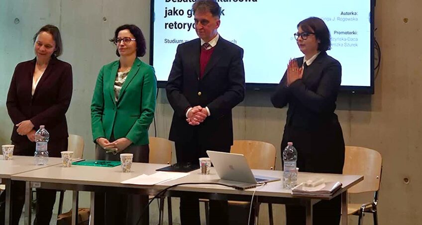 Od teraz: doktor Kinga J. Rogowska, a do tego obroniona z wyróżnieniem!